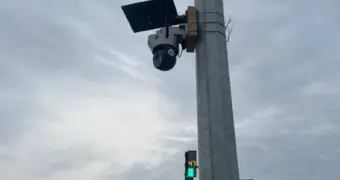 Водители удивились появлению неизвестной камеры в пригороде Актау