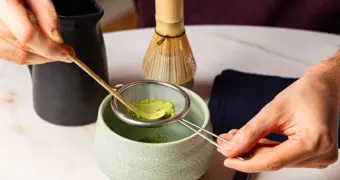 Назван напиток, способный защитить печень от ожирения и воздействия сахара