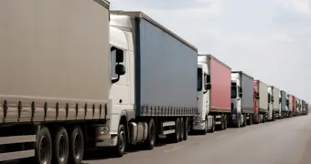 Фуры стоят, граница открыта: что говорят в российской таможне