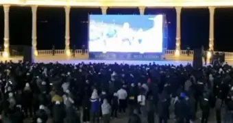 Более пяти тысяч человек пришли на набережную Актау посмотреть матч «Кайрат»-«Реал»