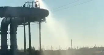 Крупный выброс воды у «КазАзота» сняли на видео жители Актау