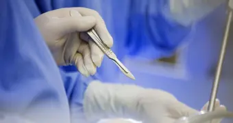 Пациент умер: в Казахстане подозревают врача в проведении операции в состоянии алкогольного опьянения