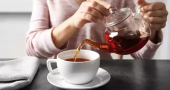 Опасность привычки пить чай на голодный желудок