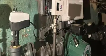 На холод в квартирах после установки теплового пункта жалуются жильцы дома в Актау