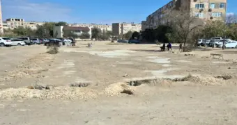 Зачем в Актау демонтировали футбольную площадку в 12 микрорайоне