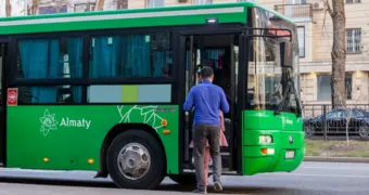 «Не злите народ!» — казахстанцы взорвались от идеи поднять стоимость проезда до 500 тенге