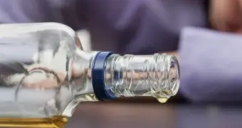 Алкомаркеты закрыты - суррогат на столе: к чему приведет запрет продажи алкоголя в Казахстане