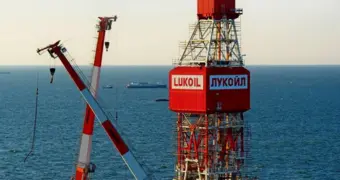 Санкции Великобритании против «Лукойла»: чем рискует казахстанская нефть