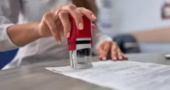 Сколько будут стоить услуги нотариуса с 1 января 2026 года в Казахстане: опубликован полный перечень