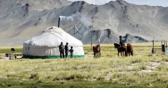 Казахи, обогнавшие Европу: правда о богатстве кочевников