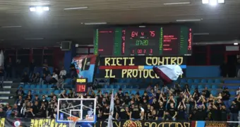 Разъяренные болельщики убили водителя команды соперников после матча