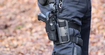 Американского полицейского обвинили в халатности – вместо выезда на стрельбу он заехал за пиццей