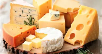 Сыр оказался мощным “оружием” против деменции — данные шокировали учёных