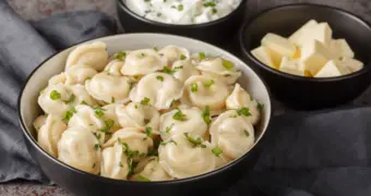 Секрет начинки: почему дешёвые пельмени могут быть опасны для здоровья