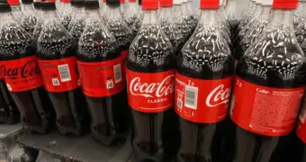 В России подросток решил повторить опыт с колой из видео: у него разорвало желудок