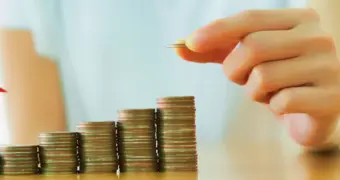 «Казахстанцы переплачивают по кредитам больше, чем в воюющих странах»: резонансное заявление депутата