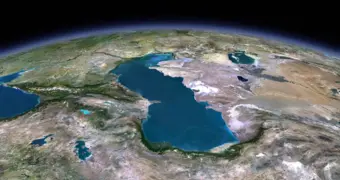 Экологическая катастрофа XXI века: 64 квадратных километра нефти и смерть в воде - Каспий кричит о помощи