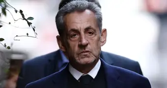 Суд освободил Николя Саркози из тюрьмы