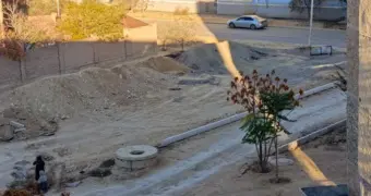 Торчащий колодец на новой дороге возмутил жителей Актау