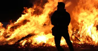 Житель Экибастуза случайно совершил самоподжог на глазах у соседей