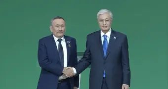 Токаев наградил ветерана сельского хозяйства Мангистау