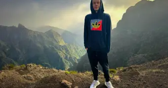 Юрия Дудя заочно приговорили к почти к двум годам колонии общего режима