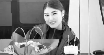 Обрушение части фасада в Астане: фельдшер скорой помощи умерла в больнице