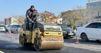 В Актау на пяти дорожных участках появятся новые полосы для правого поворота