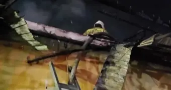 В Мунайлинском районе пожар едва не уничтожил жилой дом