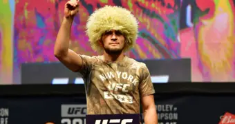 Папахи Хабиба продадут на аукционе