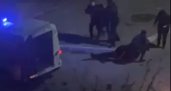 Задержание троих мужчин сняли на ВИДЕО в Актау