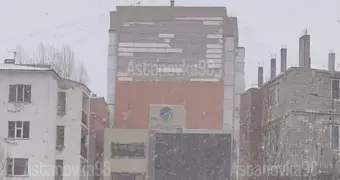 В Казахстане за обрушение фасада дома отвечают жильцы — заявление главы Комитета Бакытжана Жунисбекова