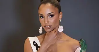 Конкурсантка "Мисс Вселенная" упала со сцены и попала в реанимацию (видео)