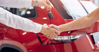 С 2026 года Казахстан запускает безопасные сделки с авто: оплата продавцу только после оформления