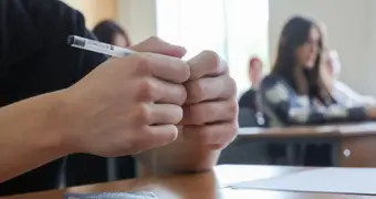 Не сдавшая тест по русскому языку девочка из Казахстана обратилась к властям РФ