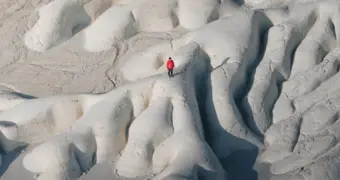 «Инопланетные пейзажи»: фотограф из Великобритании с восторгом описал природу Мангистау