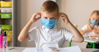 Из-за всплеска заболеваемости один класс в Актау учится дистанционно