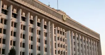 Акиматы в Казахстане получат «полицейские» полномочия: новые правила для жителей городов