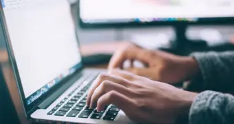 Каждое движение в Сети для казахстанцев может обернуться неожиданной проверкой: за что грозит наказание