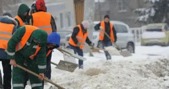 «Не хотите мигрантов — берите метлу»: мэр Москвы жестко ответил критикам приезжих