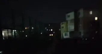 Темно и опасно: путь к школе в Актау пугает родителей и детей