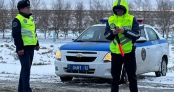 Автомобильные трассы в Мангистау закрыли из-за гололёда