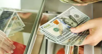 С 22 декабря Нацбанк Казахстана вводит новые правила обмена валюты