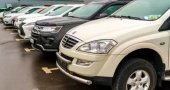 Подержанные иномарки внезапно подешевели по всей России