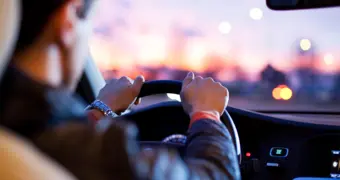 Платить не нужно, молчать нельзя: в Казахстане запустили такси, где рассчитываются словами