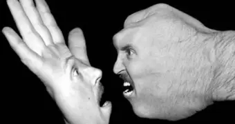 «Хамство? Не проблема: три фразы, которые моментально ставят на место грубияна