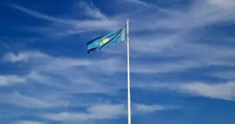 Государственный флаг сняли в Актау