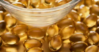 Нужно ли давать детям рыбий жир, как в СССР, объяснил врач