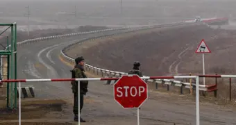 Казахстанцы штурмуют Россию по новому закону