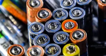 Ученые создали революционную батарею, способную работать более 5000 часов без подзарядки